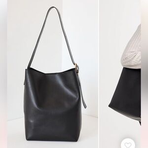 Madewell Essential Bucket Tote